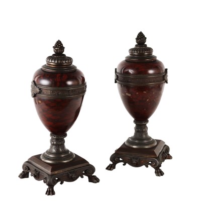 Paire de Vases en Marbre Rouge Griotte France XIXe Siècle