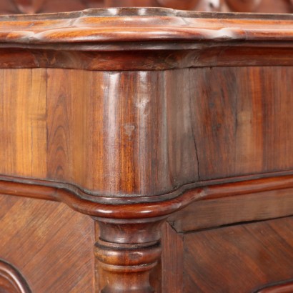 Kleines Louis-Philippe-Sideboard