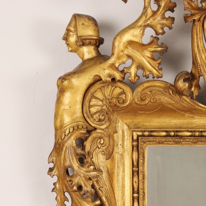 Goldener Spiegel im Barockstil