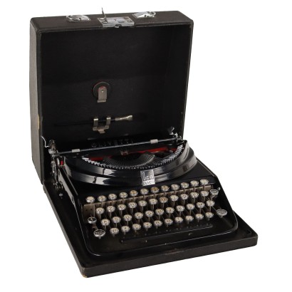 Ico Olivetti Typewriter