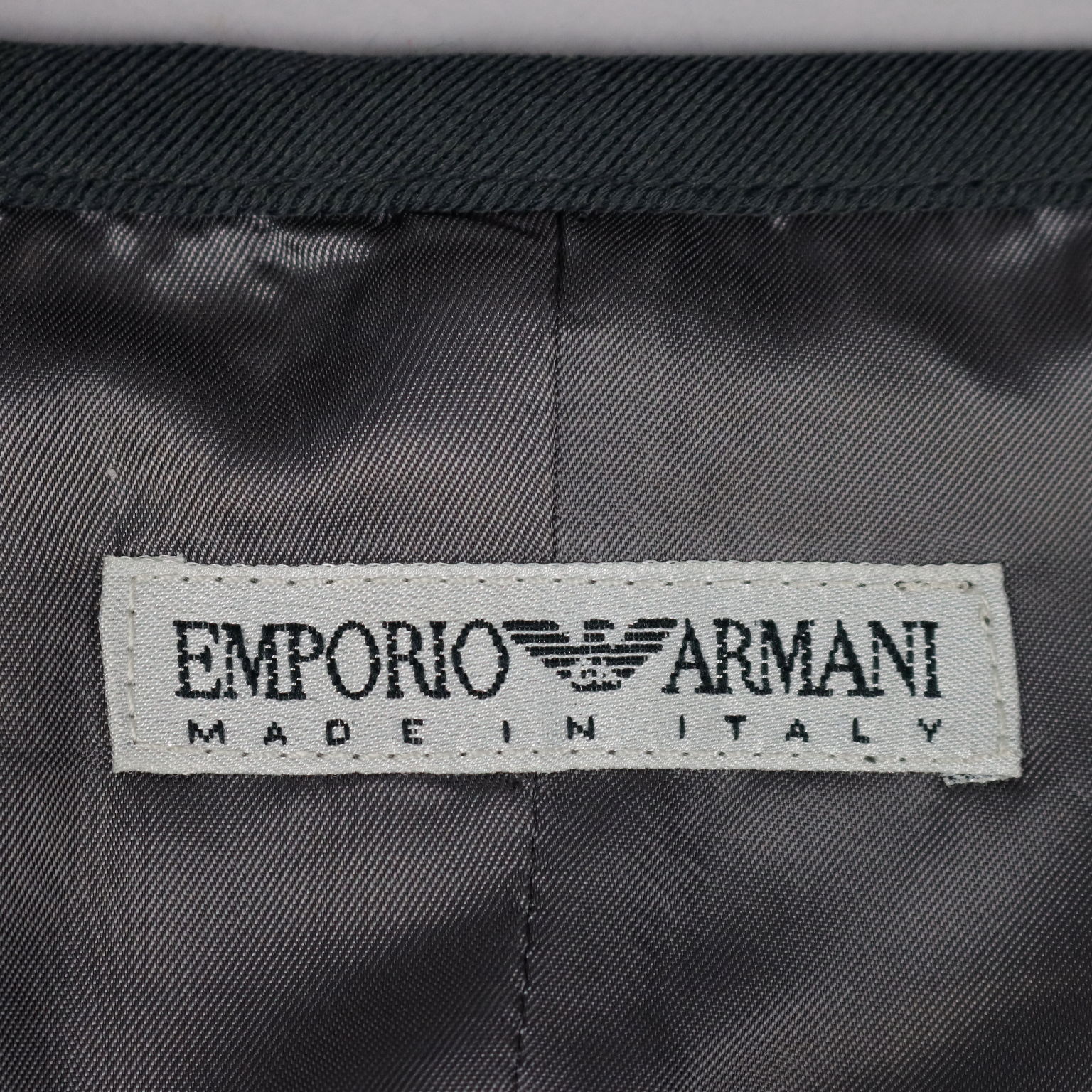 EMPORIO ARMANI 60%ACETATO 40%VISCOSA - pizzaclub.com.br