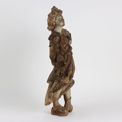 Statue en bois