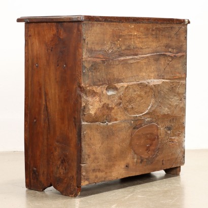 Kleines rustikales Sideboard