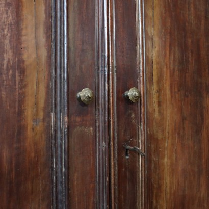 Großes Sideboard mit zwei Korpussen