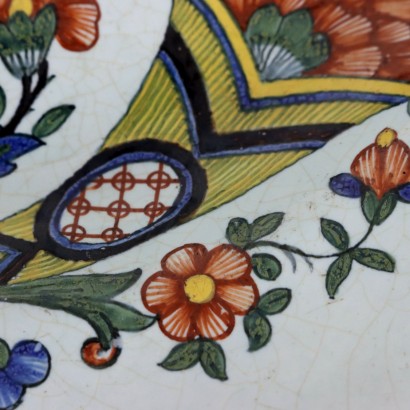 Piatto in Maiolica Rouen