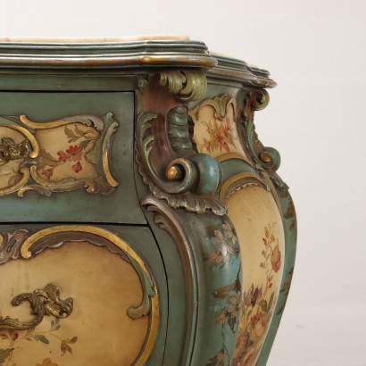 Commode Laquée de Style Rococo, Commode Laquée de Style Baroque V