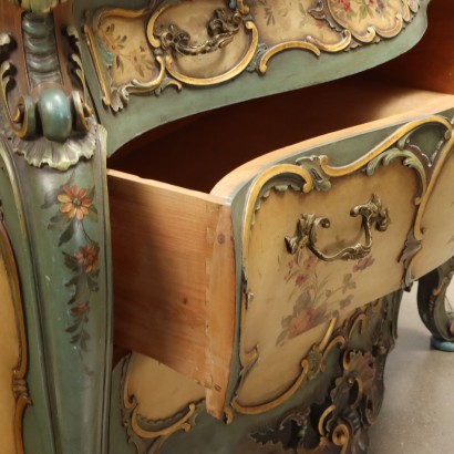 Commode Laquée de Style Rococo, Commode Laquée de Style Baroque V