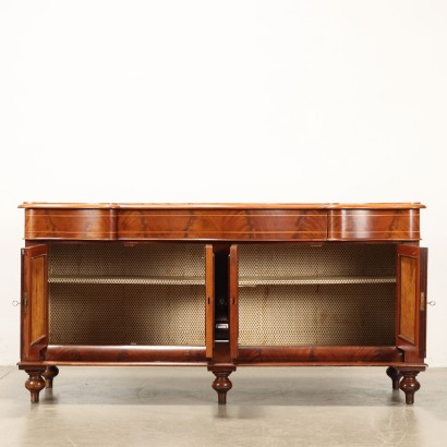 Sideboard in Style