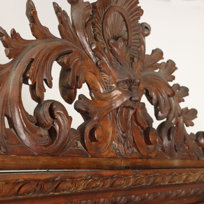 Doppelkorpus-Sideboard im Neorenaissance-Stil