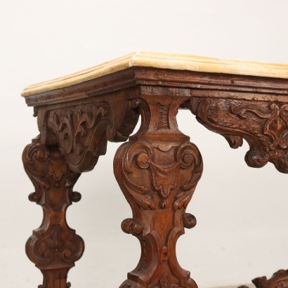 Baroque Console