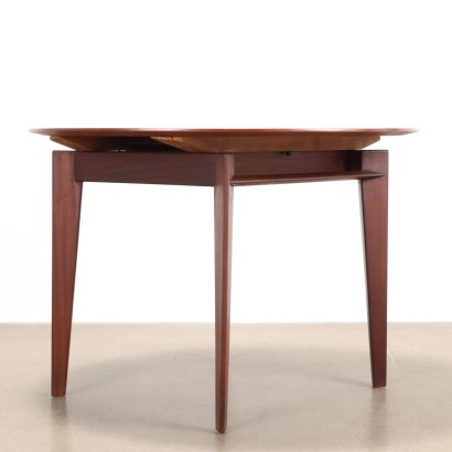 Table by Edmondo Palutari for Dassi A,Edmondo Palutari,Edmondo Palutari,Edmondo Palutari