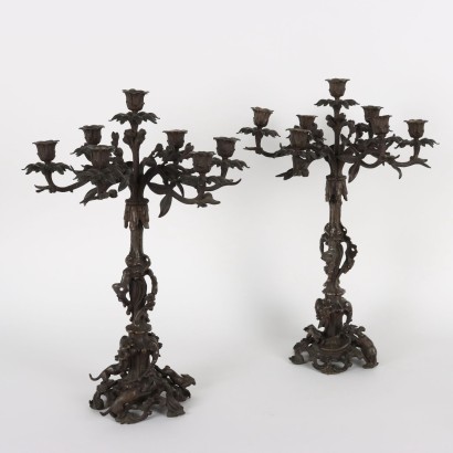 Par de candelabros de bronce