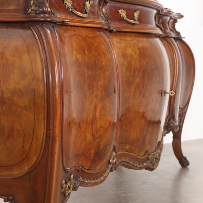 MEUBLES DE CHAMBRE AVEC MIROIR, Buffet de style baroque