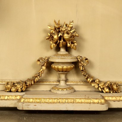 Console with mirror, Console with mirror in Neoclassical style