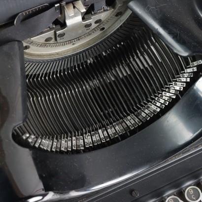 Máquina de escribir Olivetti M40