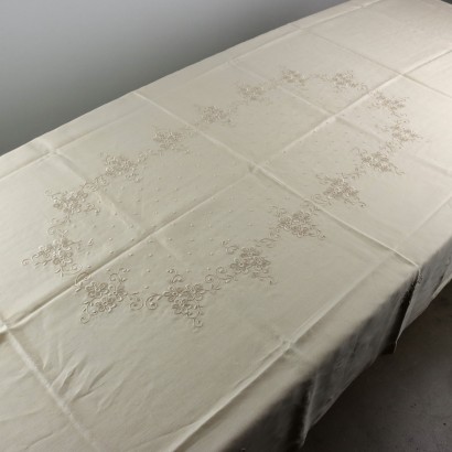 Tablecloth with Twelve Napkins