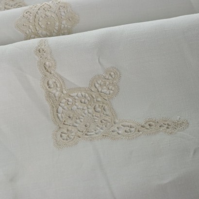 Double with 2 Pillow Cases in Lace Can