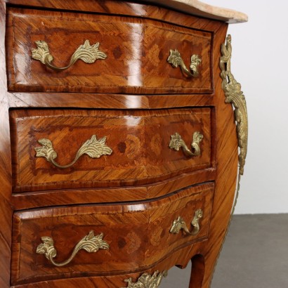 Petite commode, Petite commode de style Louis XV