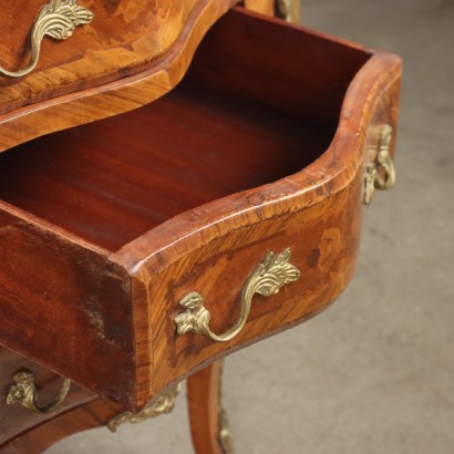 Petite commode, Petite commode de style Louis XV