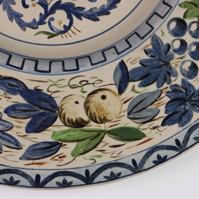 Piatto da Parata in Maiolica Policroma