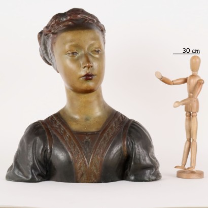 Buste de Femme en Terre Cuite Polychrome