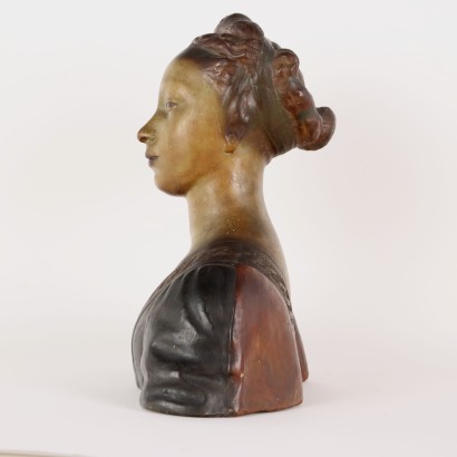 Buste de Femme en Terre Cuite Polychrome