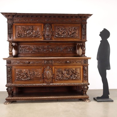 Sideboard, Sideboard im Neobarockstil