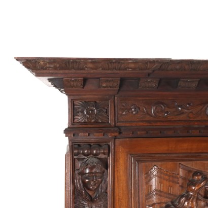 Sideboard, Sideboard im Neobarockstil