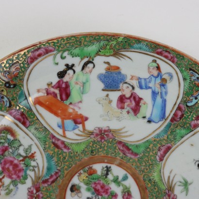 Soucoupe en porcelaine de Canton