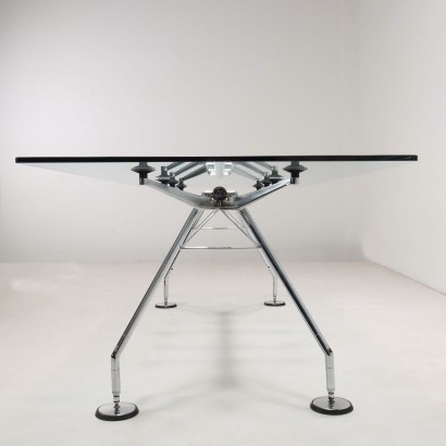 Table 'Nomos' de Norm,Norman Foster,Norman Foster,Norman Foster,Norman Foster,Norman Foster,Norman Foster,Norman Foster,Norman Foster