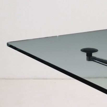 Table 'Nomos' de Norm,Norman Foster,Norman Foster,Norman Foster,Norman Foster,Norman Foster,Norman Foster,Norman Foster,Norman Foster