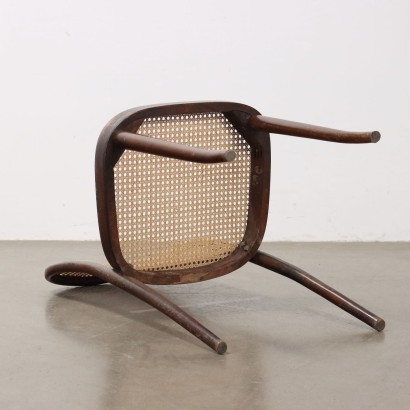 Cinco sillas estilo Thonet