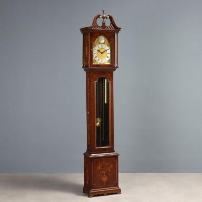 Antique Grandfather Clock Queen Anne Style Walnut XX Century