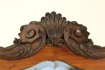 Dresser with mirror, driven on the front foot moved, carved feet, two doors, six drawers, marble top, shaped mirror bevelled mirror carved ebonized instruments