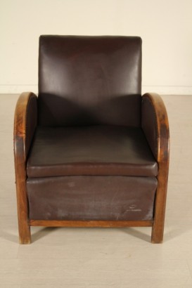 Chair 20-30 years