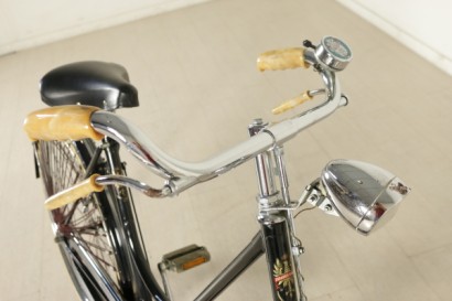 Particolare manubrio Bicicletta Bianchi donna