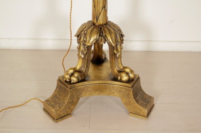 Lampada da terra in legno dorato, Lampada da terra, bottega del 900, lampada, antichità, #dimanoinmano, #bottega900, #antichità, #Lampadadaterrainlegnodorato, elementi fogliacei, piedini ferini