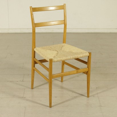 di mano in mano, sedie leggera, sedie gio ponti, gio ponti leggera, ponti leggera, sedie di design, quattro sedie leggera, sedia gio ponti, sedie cassina