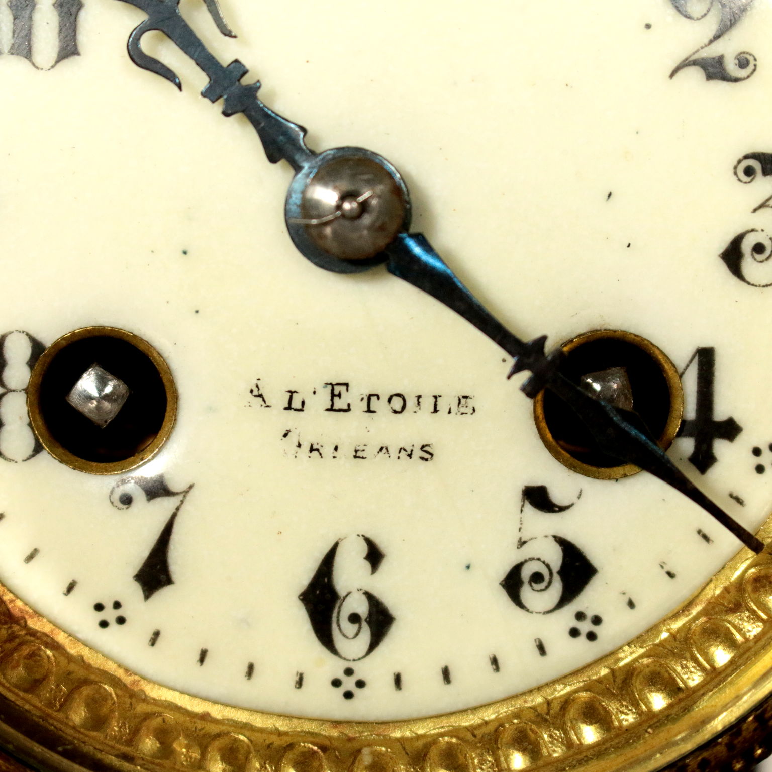 Orologio da tavolo in marmo ed antimonio, Liberty – ANTIQUARIEIN