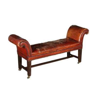 Antiker Sofa aus Leder mit Messingrädern England des XIX Jhs