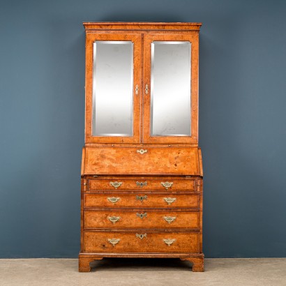 Queen Anne Trumeau Walnut Oak Great Britain XVIII Century