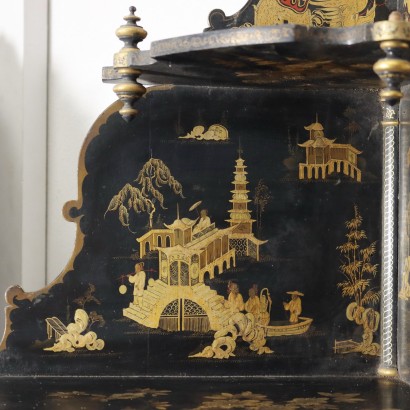 Chinoiserie Eckwandschränke Holz England XIX Jhd