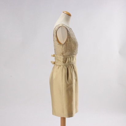 moda vintage, moda años 50, moda años 60, vintage elegante, moda italiana, vestido de tubo, ropa vintage, vestido de cóctel, vestido de noche,Vestido de tubo vintage con bordado