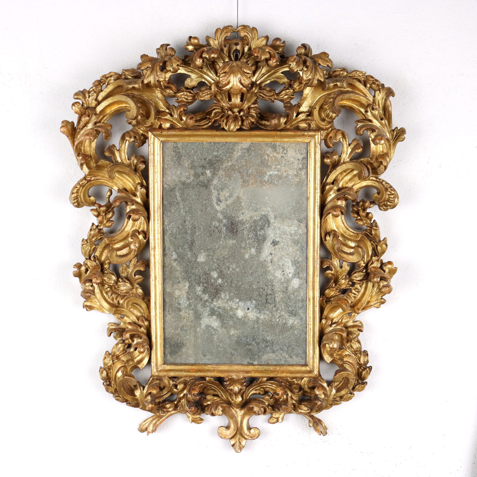 Sold at Auction: Cornice barocca in cartapesta, XVII secolo