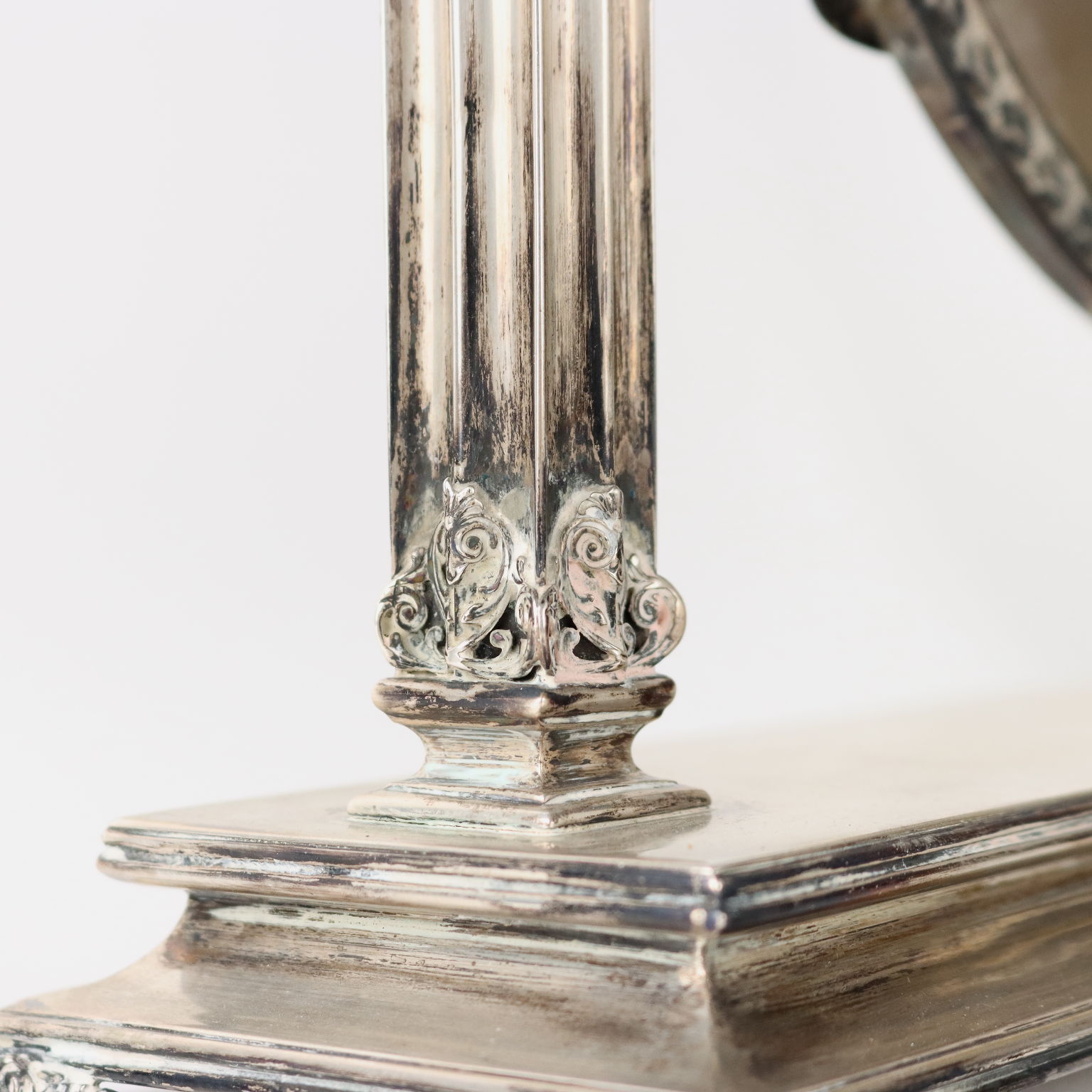 grande specchio da tavolo in argento XIX secolo