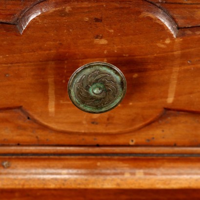 Chest of Drawers Baroque Walnut Italy XVII-XVIII Century