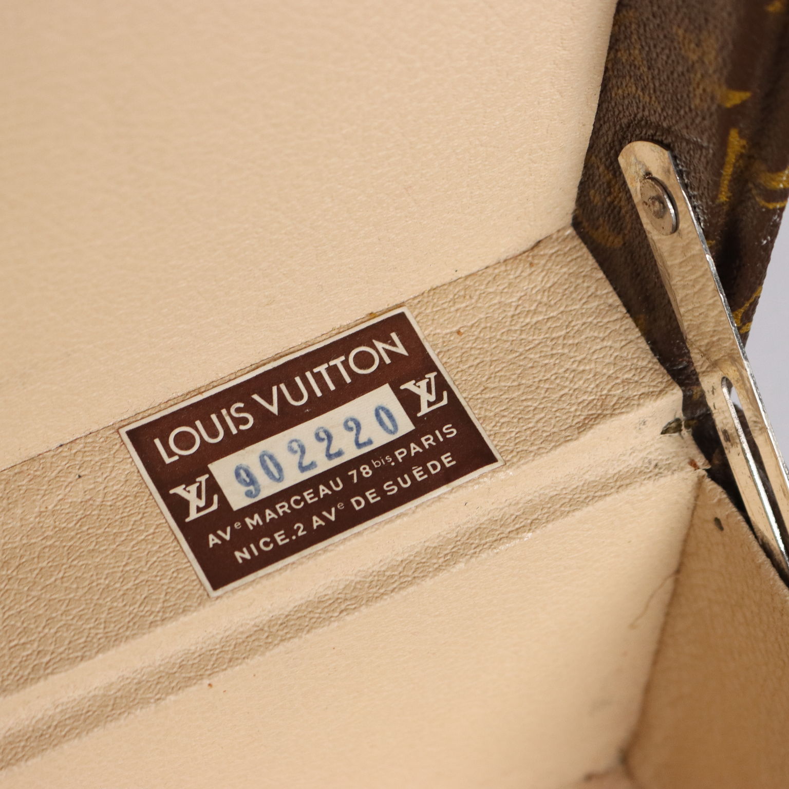 Valise Vintage Louis Vuitton Bisten 80 Toile Monogram France