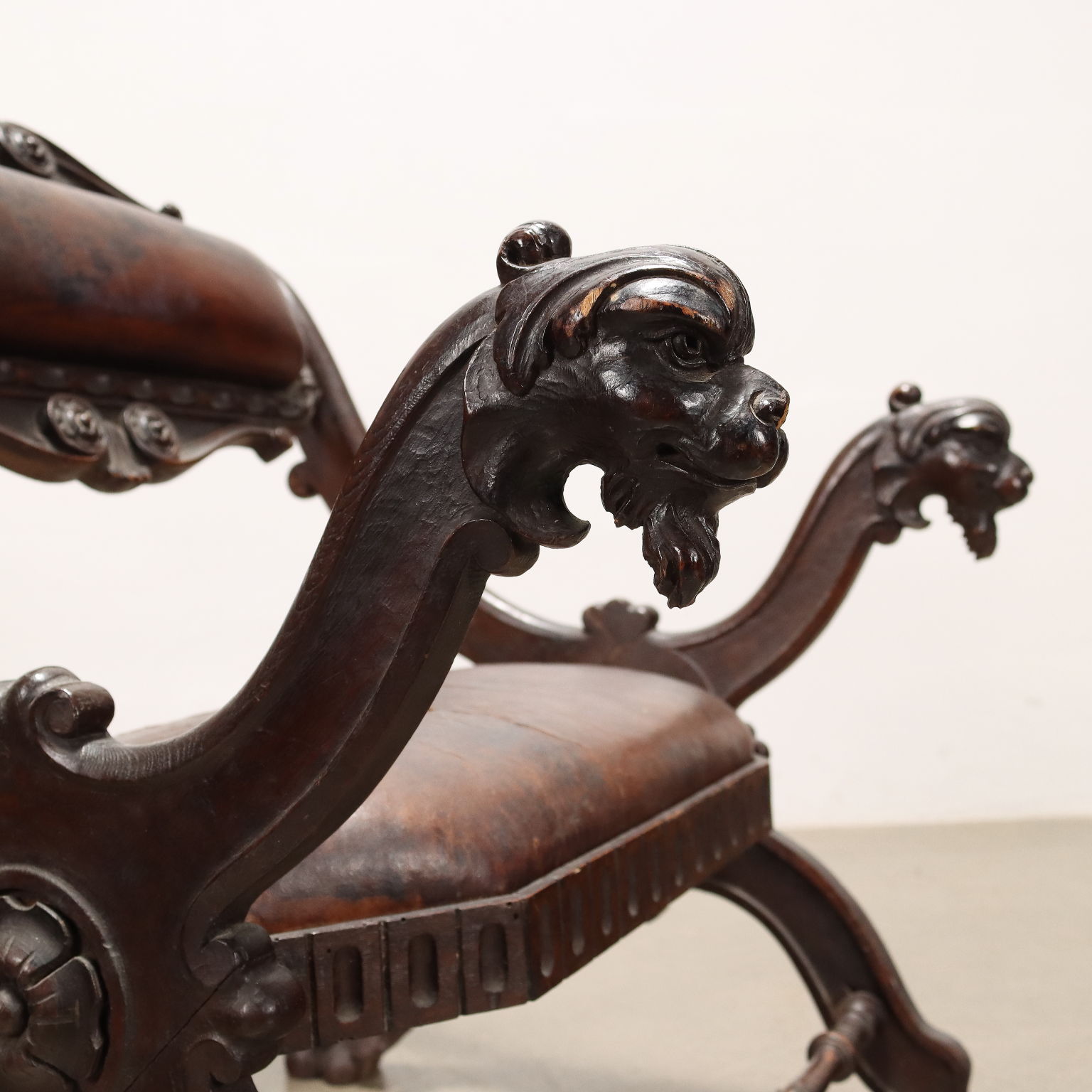 Antique Neo-Renaissance Style Seat Wood Leather XX Century