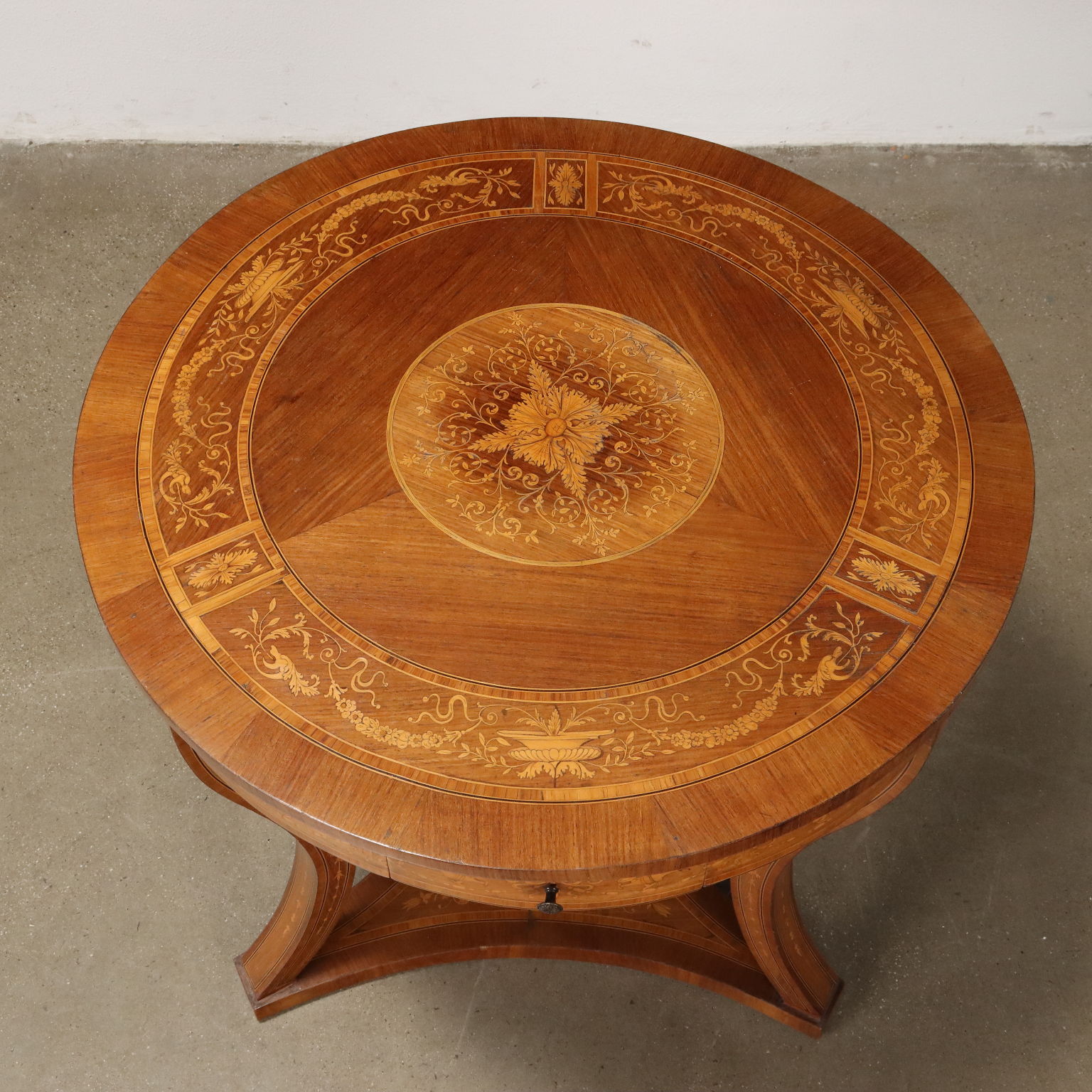 Table Basse Ancienne en Style Néoclassique Plateau Ronde '900