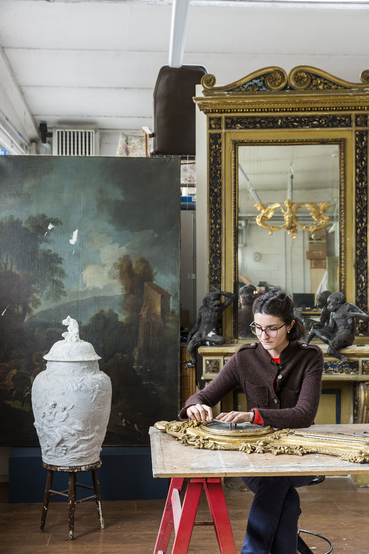 come restaurare un'opera d'arte di mano in mano